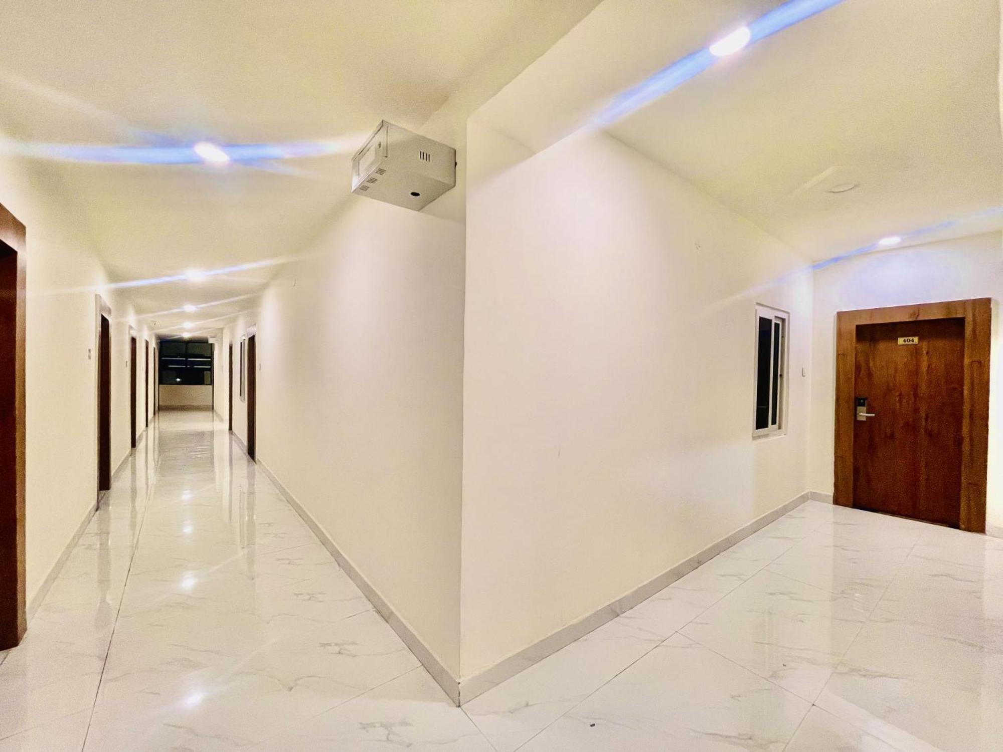 Hotel Eagle Grand Hyderabad Airport Zone 샴샤바드 외부 사진