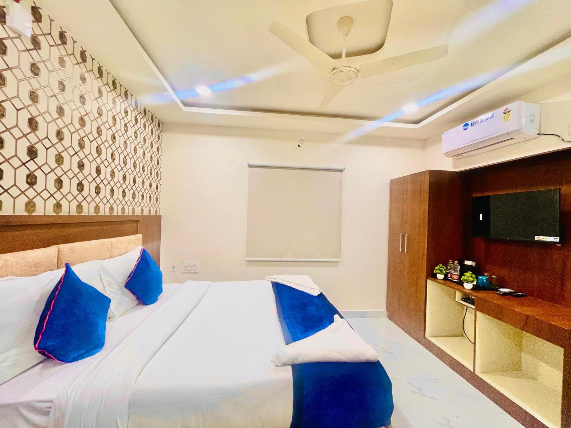 Hotel Eagle Grand Hyderabad Airport Zone 샴샤바드 외부 사진