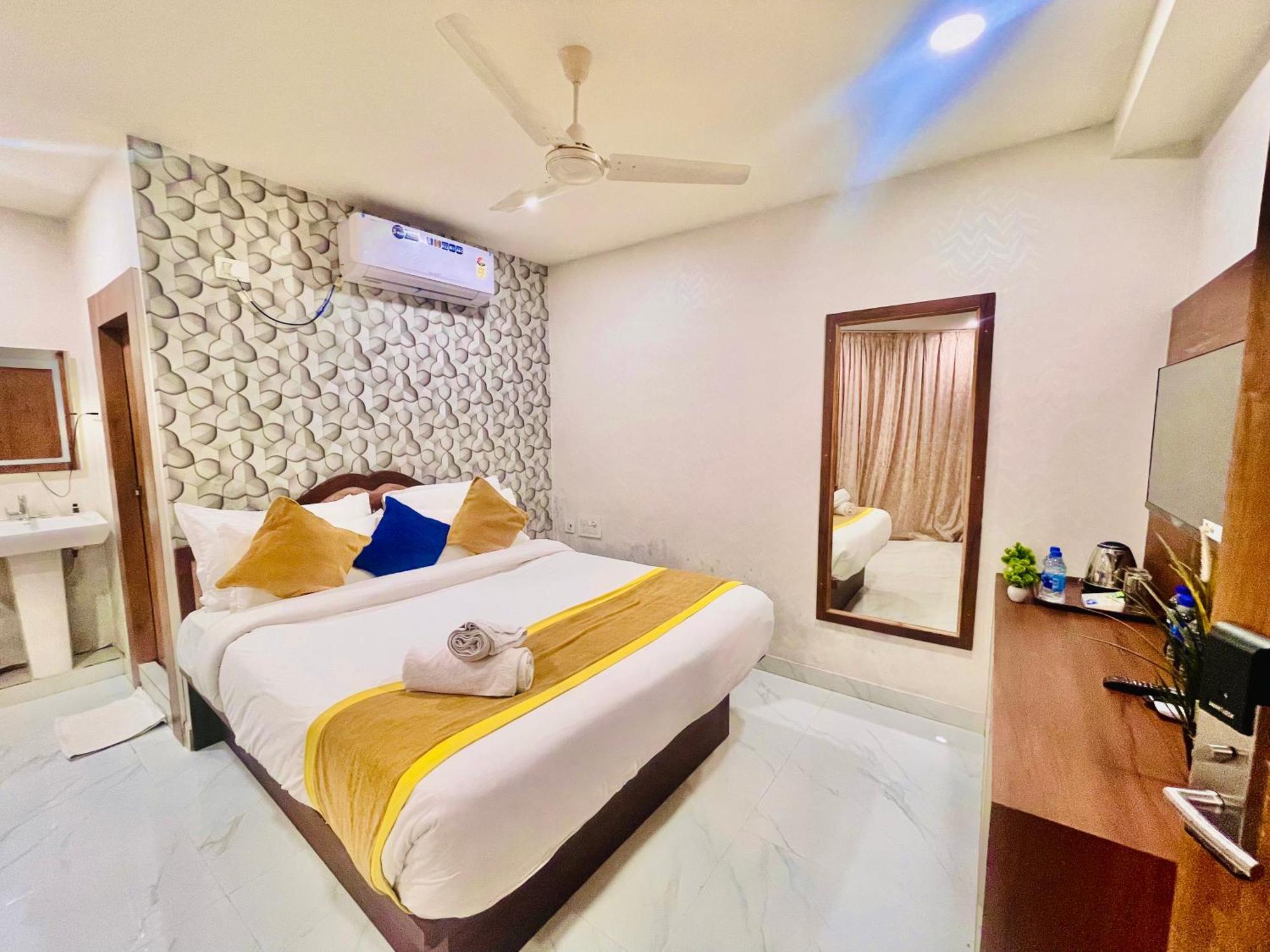 Hotel Eagle Grand Hyderabad Airport Zone 샴샤바드 외부 사진