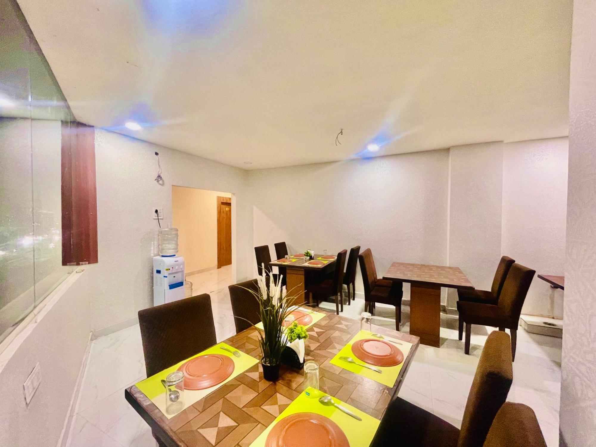 Hotel Eagle Grand Hyderabad Airport Zone 샴샤바드 외부 사진