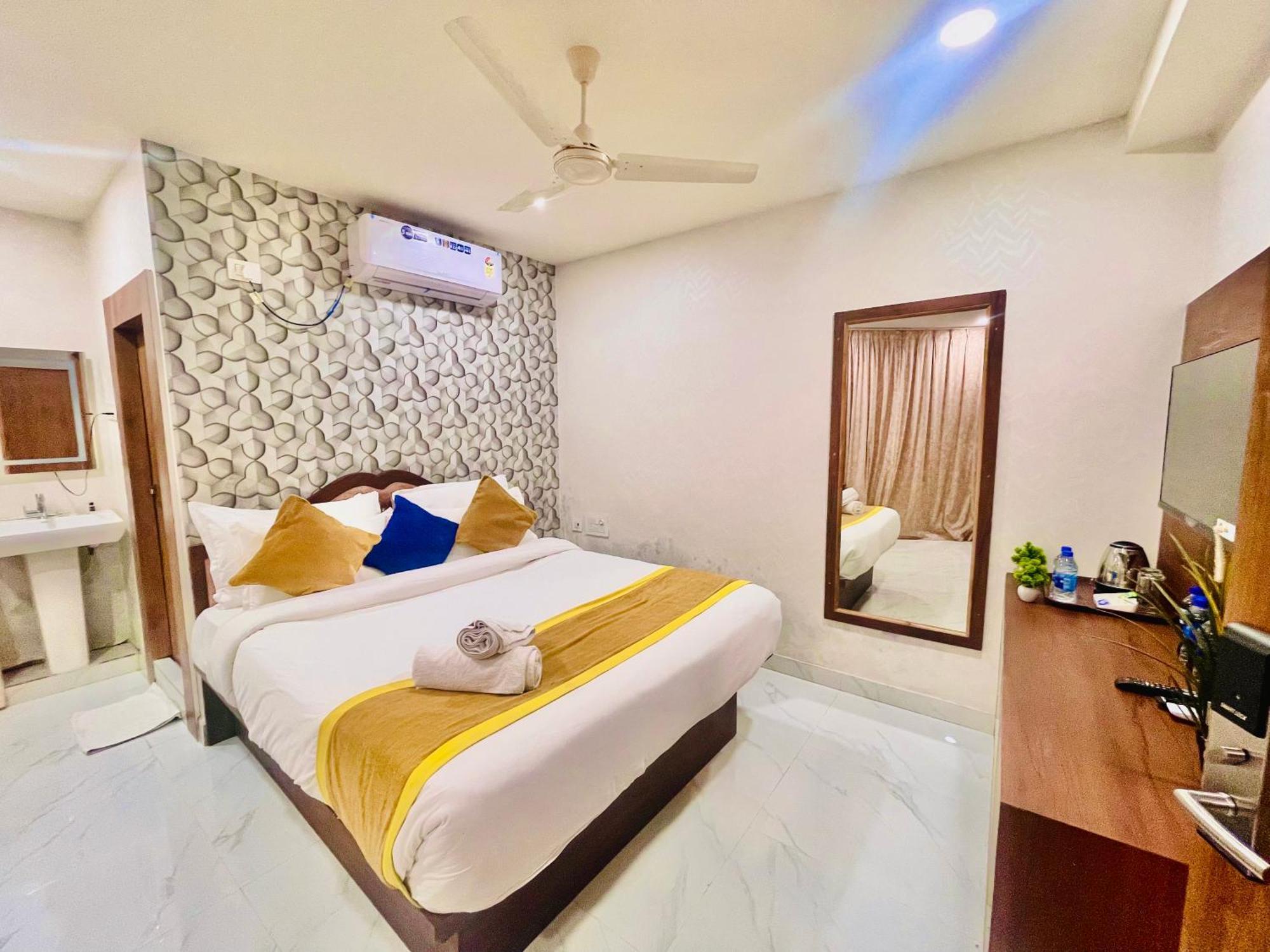 Hotel Eagle Grand Hyderabad Airport Zone 샴샤바드 외부 사진