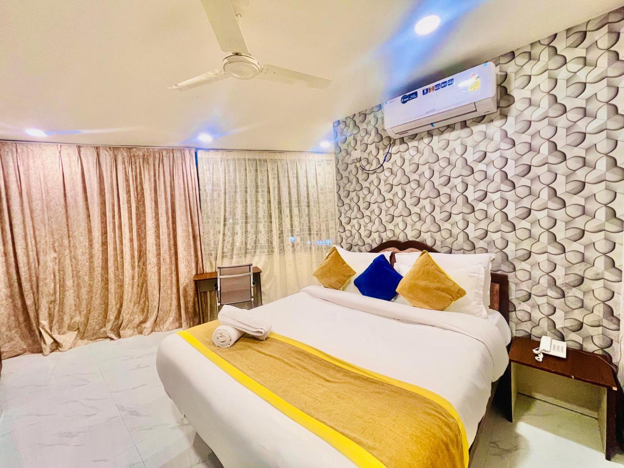 Hotel Eagle Grand Hyderabad Airport Zone 샴샤바드 외부 사진